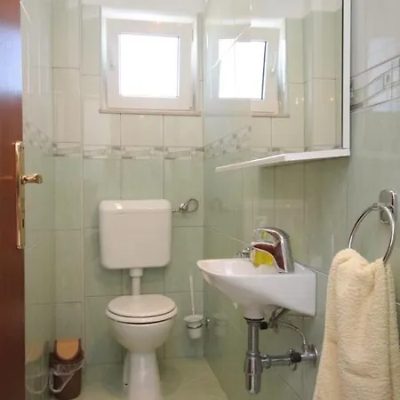 8384c Apartment Preko