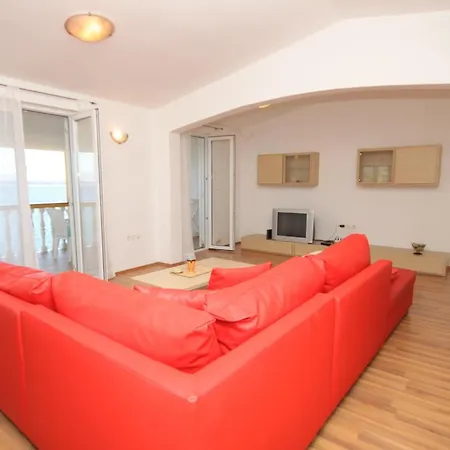 8384c Apartmán