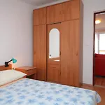 Apartment 8384c